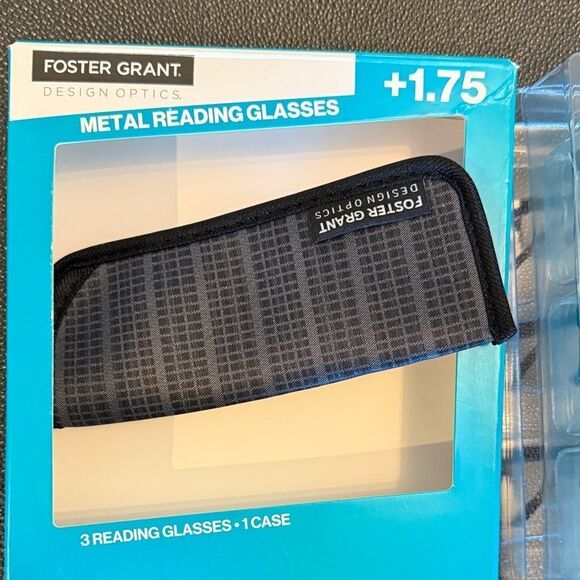 Foster Grant Black and Clear Metal Reading Glasses 3 pair - Picture 2 of 8